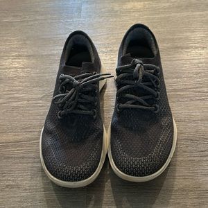 Alllbirss wool runners navy